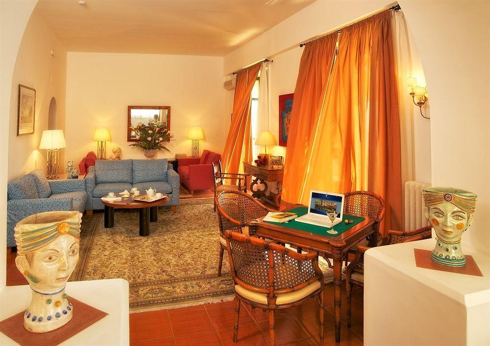 Belvedere Hotel 4*