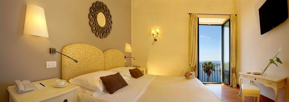 Belvedere Hotel 4*
